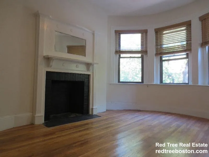3 bed, 2 bath apartment for rent at 49 Saint Germain St Unit 1, Back Bay — photo 4 of 24