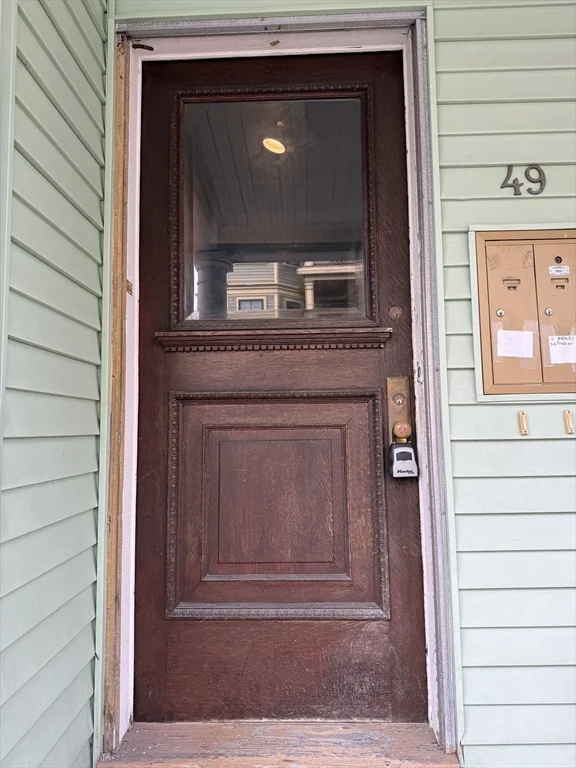 3 bed, 1 bath apartment for rent at 49 Saint Margaret St Unit 1, Dorchester — photo 2 of 34