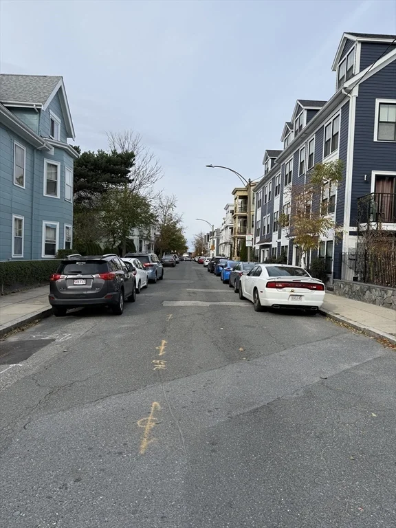 3 bed, 1 bath apartment for rent at 49 Saint Margaret St Unit 1, Dorchester — photo 31 of 34