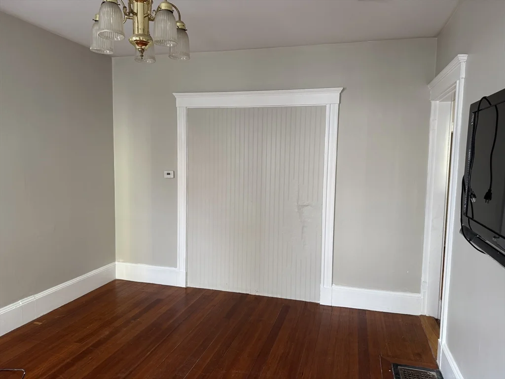 3 bed, 1 bath apartment for rent at 49 Saint Margaret St Unit 1, Dorchester — photo 13 of 34