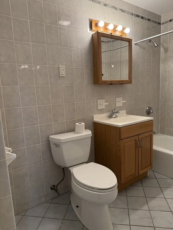 3 bed, 1 bath apartment for rent at 49 Saint Margaret St Unit 1, Dorchester — photo 22 of 34