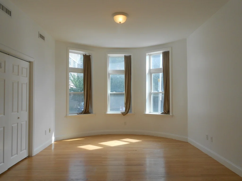 5 bed, 2 bath apartment for rent at 49 Saint Mary's St Unit 3, Brookline