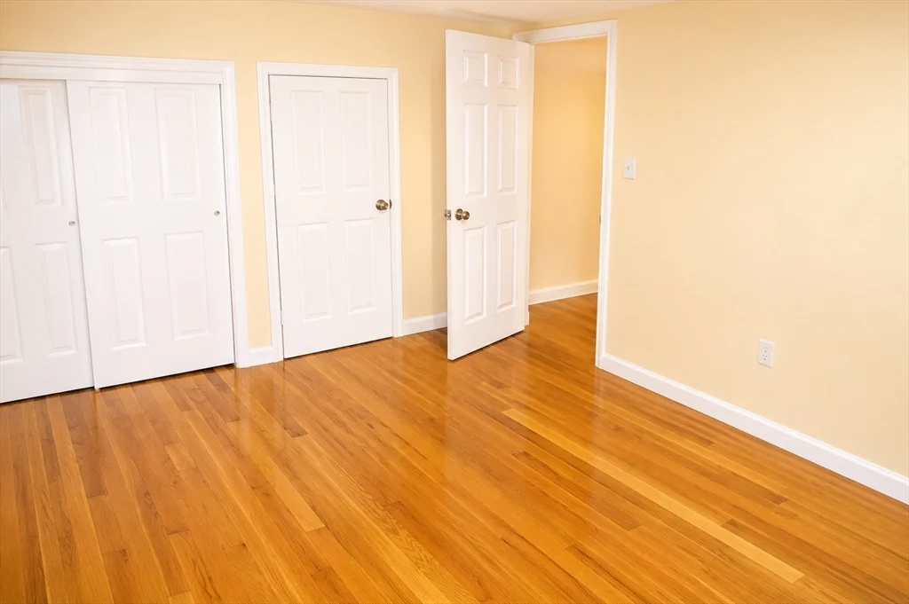2 bed, 1 bath apartment for rent at 49 Seafoam Unit 2, Winthrop — photo 4 of 9