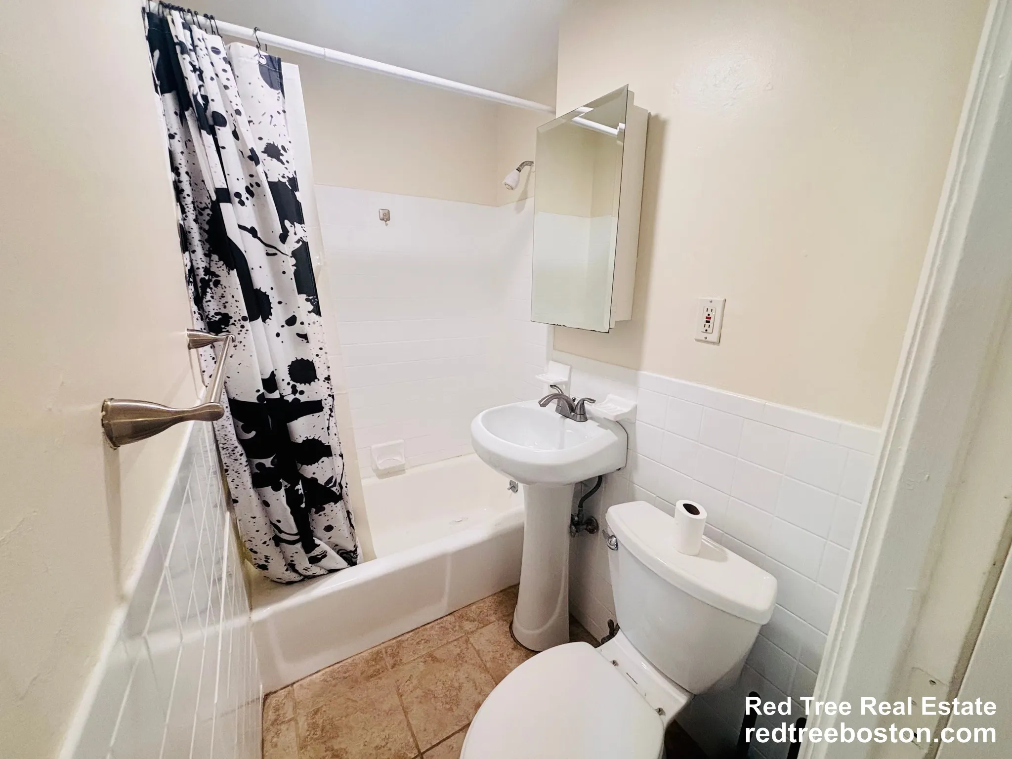 Studio bed, 1 bath apartment for rent at 49 South Huntington Ave Unit 104, Jamaica Plain — photo 3 of 5
