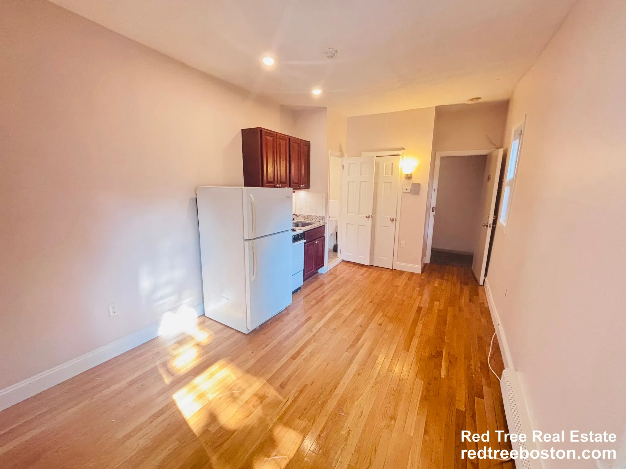 Studio bed, 1 bath apartment for rent at 49 South Huntington Ave Unit 104, Jamaica Plain — photo 2 of 5