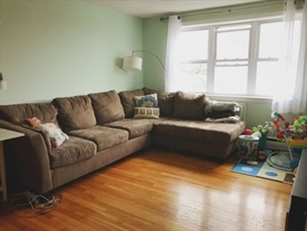 2 bed, 1 bath apartment for rent at 49 South St Unit 14, Jamaica Plain — photo 2 of 7