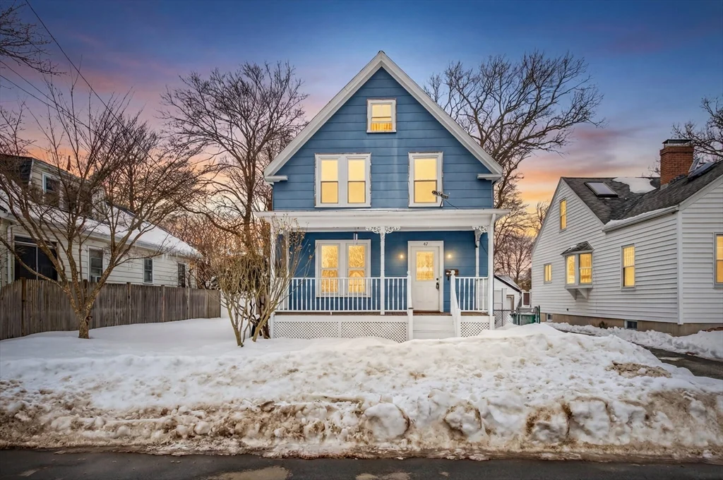 3 bed, 1 bath apartment for rent at 49 Springvale Ave, Lynn — photo 1 of 15