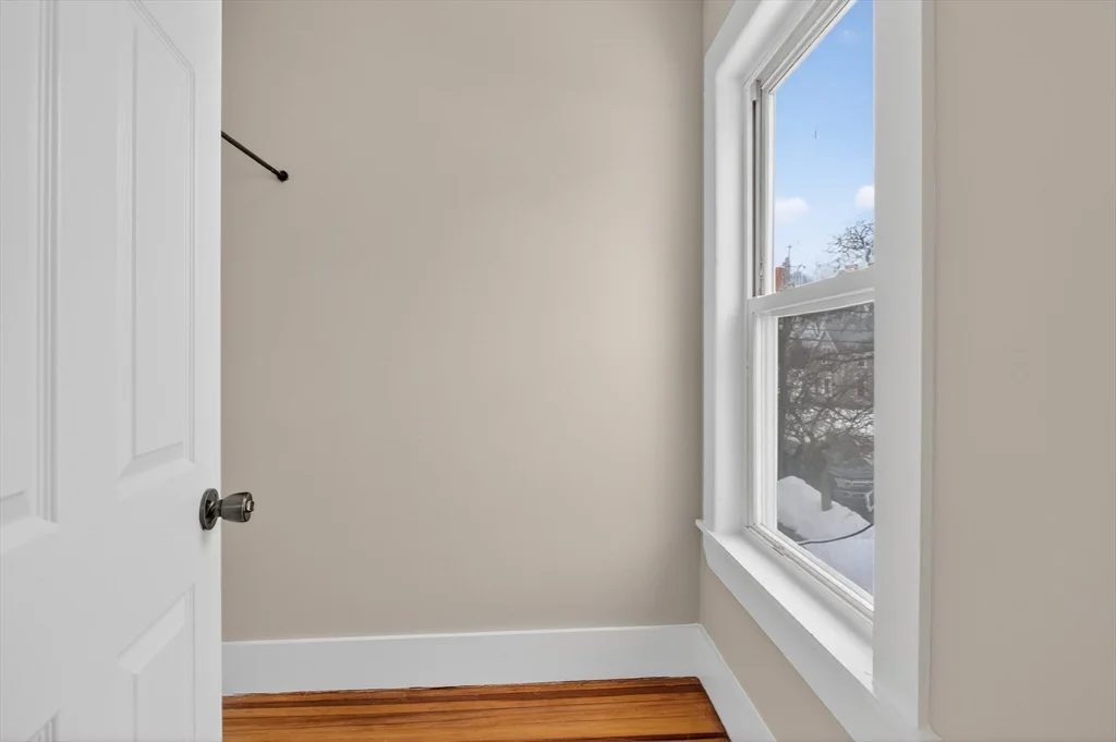 3 bed, 1 bath apartment for rent at 49 Springvale Ave, Lynn — photo 10 of 15