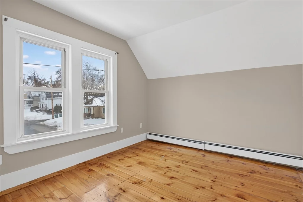 3 bed, 1 bath apartment for rent at 49 Springvale Ave, Lynn — photo 9 of 15