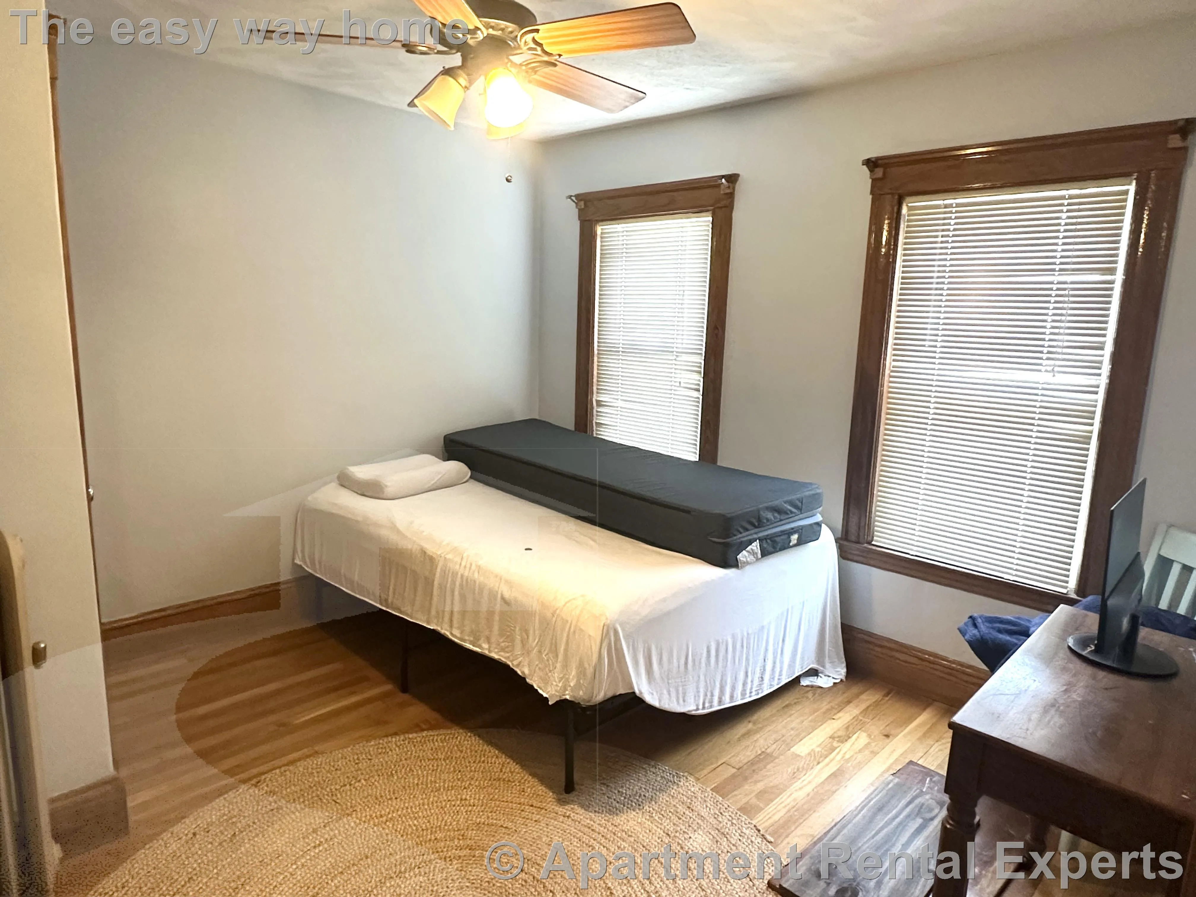 2 bed, 1 bath apartment for rent at 49 Sydney St, Winter Hill — photo 9 of 14