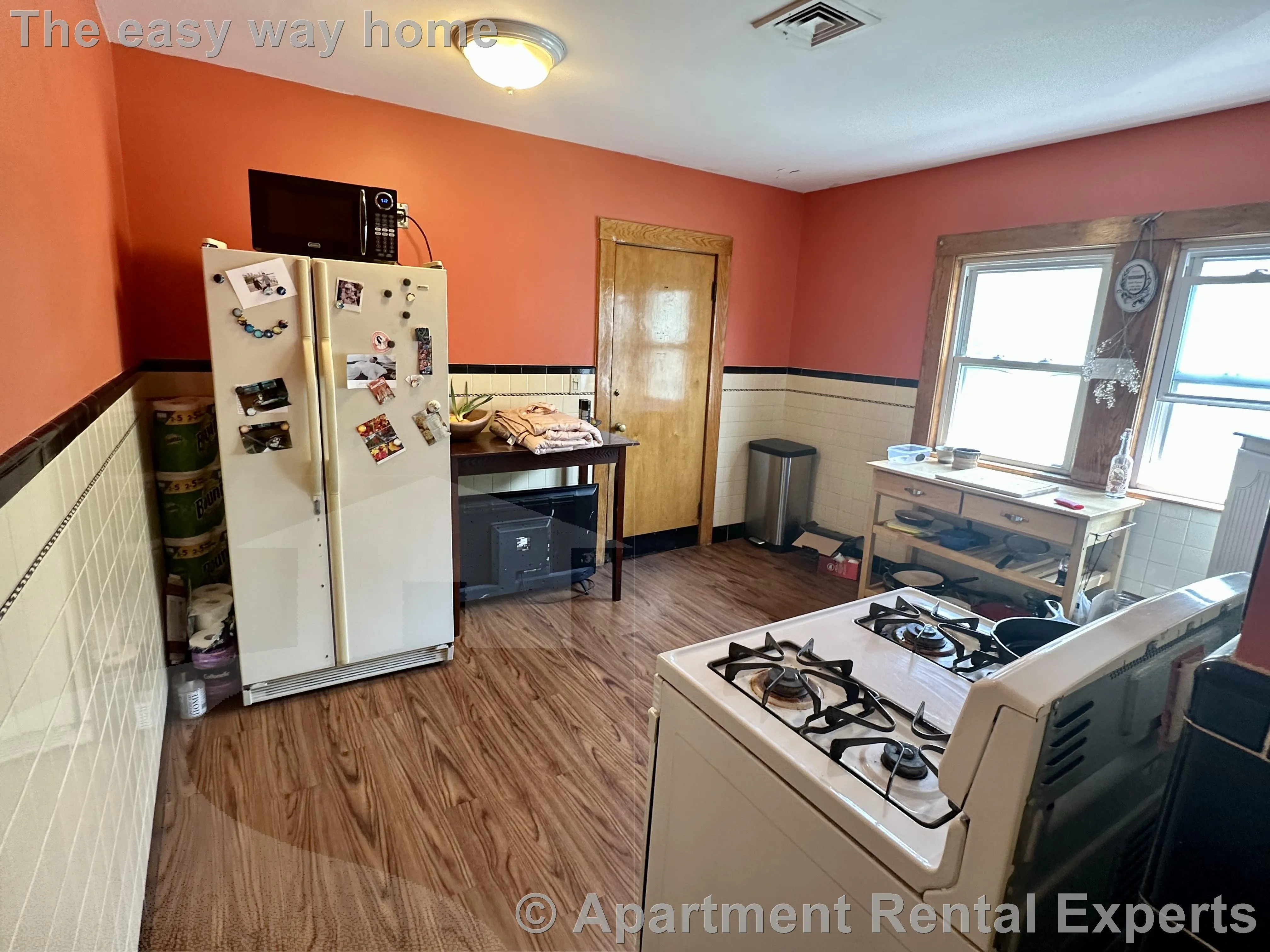 2 bed, 1 bath apartment for rent at 49 Sydney St, Winter Hill — photo 1 of 14