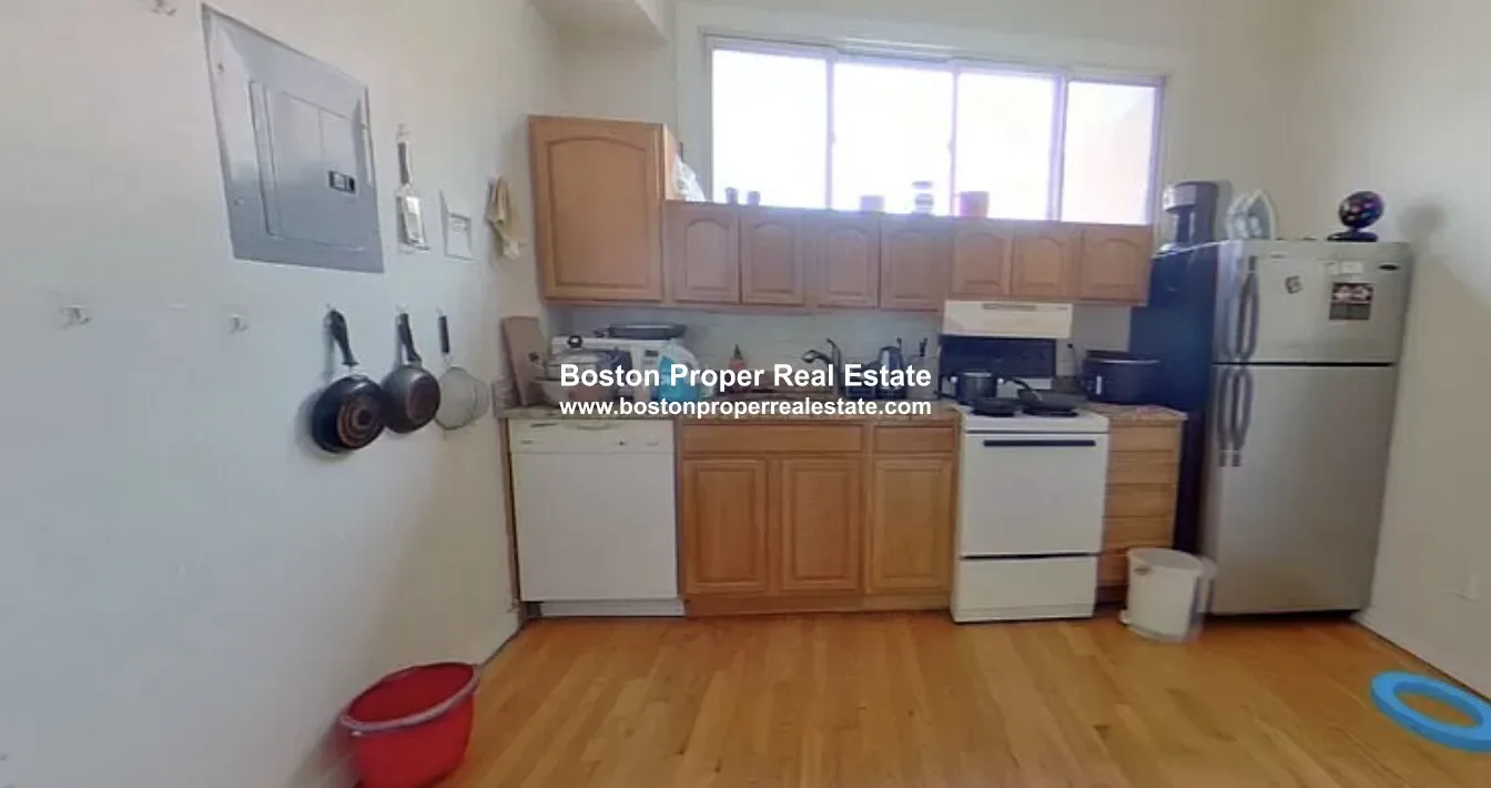 3 bed, 1 bath apartment for rent at 49 Symphony Rd Unit 44, Fenway — photo 8 of 17