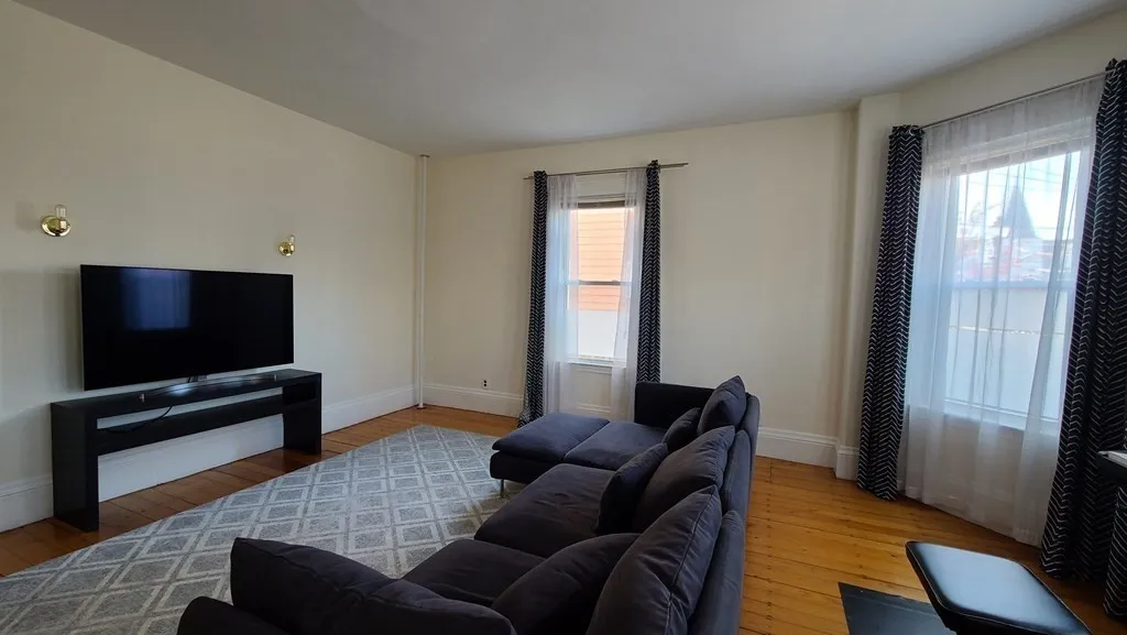2 bed, 1 bath apartment for rent at 49 Temple St Unit 1, Winter Hill — photo 1 of 10