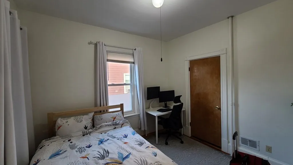 2 bed, 1 bath apartment for rent at 49 Temple St Unit 1, Winter Hill — photo 5 of 10