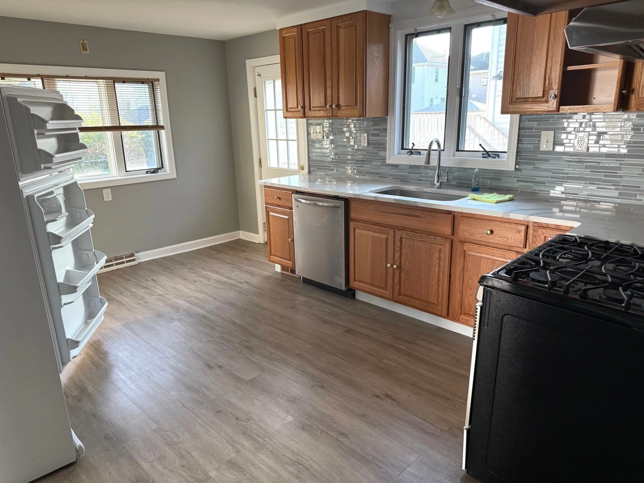 3 bed, 1 bath apartment for rent at 49 Thornton St, Quincy — photo 8 of 19