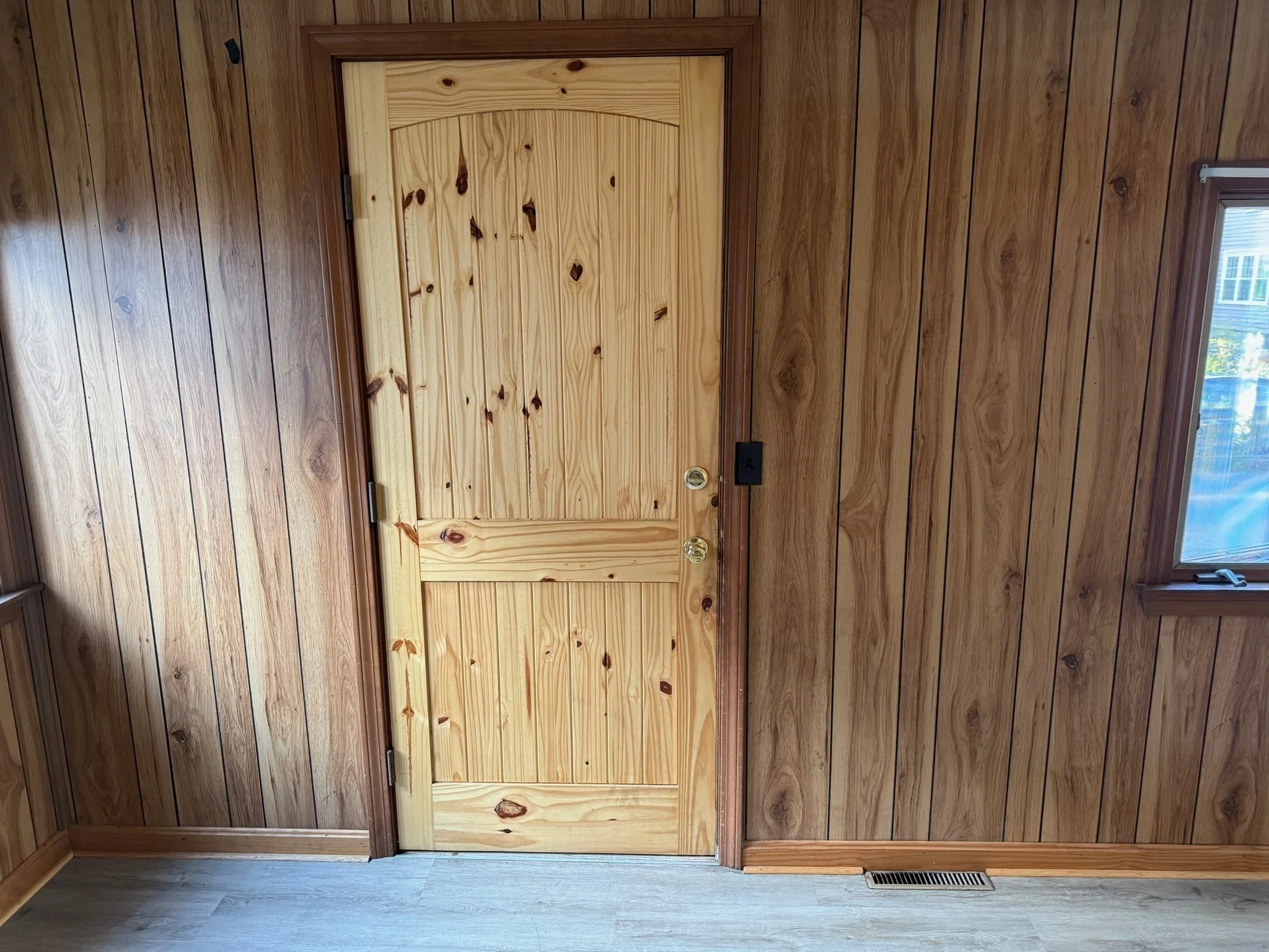 3 bed, 1 bath apartment for rent at 49 Thornton St, Quincy — photo 4 of 19