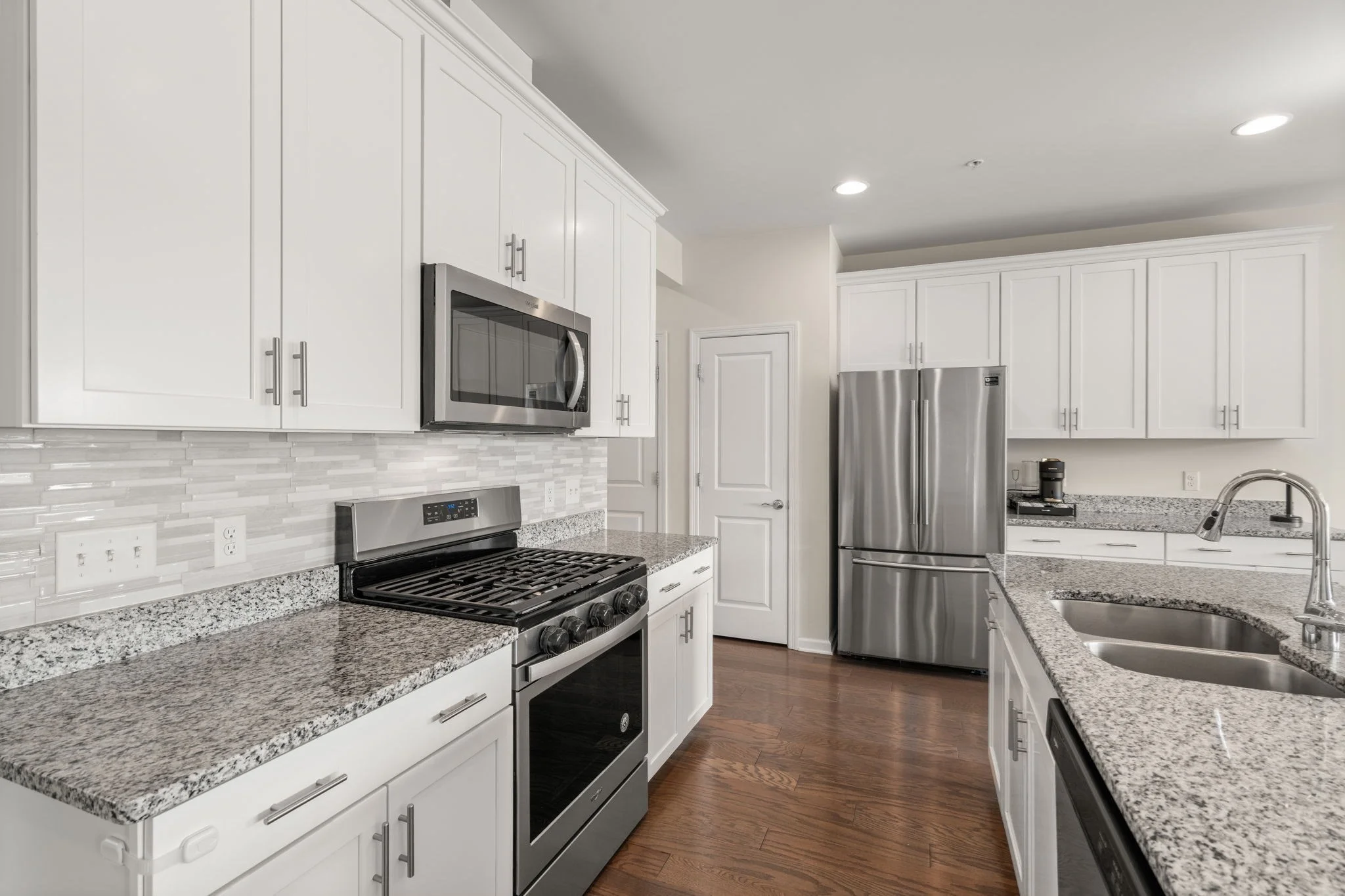 3 bed, 2 bath apartment for rent at 49 Walnut Way Unit 49, Hopkinton — photo 8 of 35