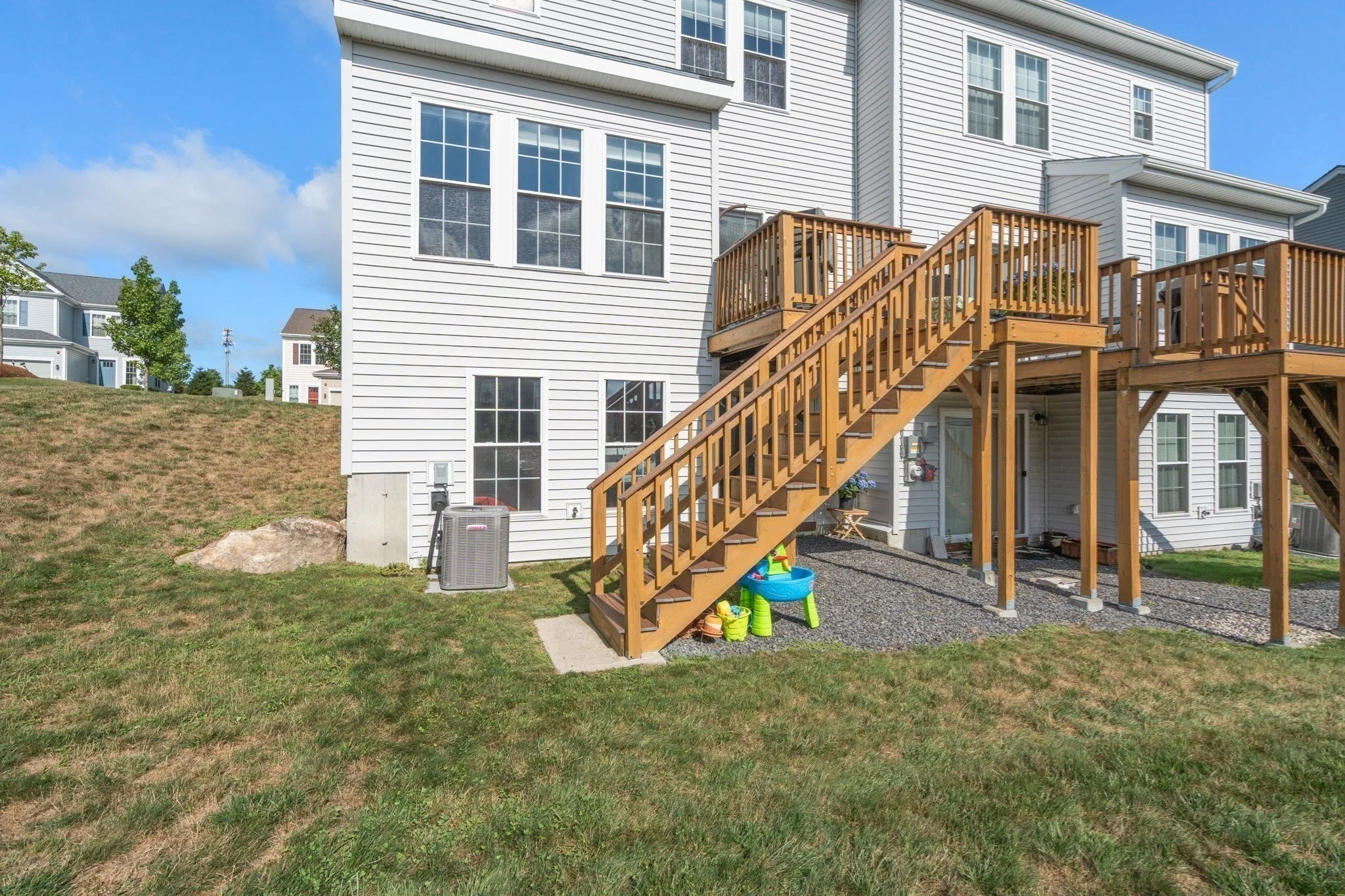 3 bed, 2 bath apartment for rent at 49 Walnut Way Unit 49, Hopkinton — photo 3 of 35