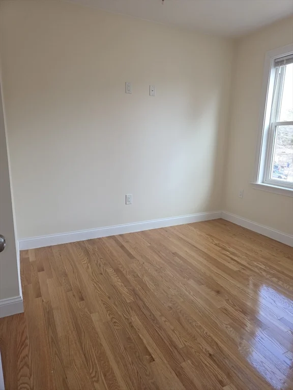 4 bed, 2 bath apartment for rent at 49 Woodcliff St Unit 3, Dorchester — photo 5 of 8