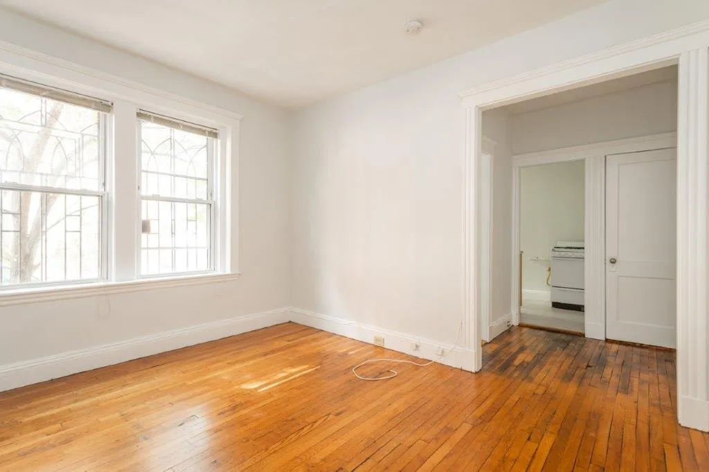 Studio bed, 1 bath apartment for rent at 49 Worthington St Unit 1, Mission Hill — photo 5 of 11
