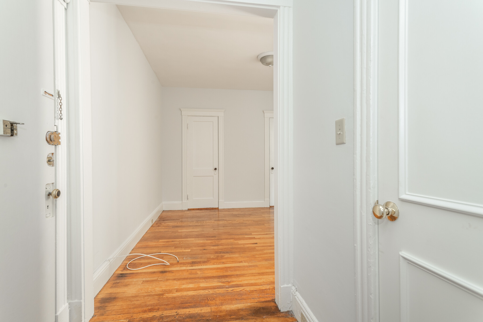 Studio bed, 1 bath apartment for rent at 49 Worthington St Unit 17, Mission Hill — photo 3 of 6