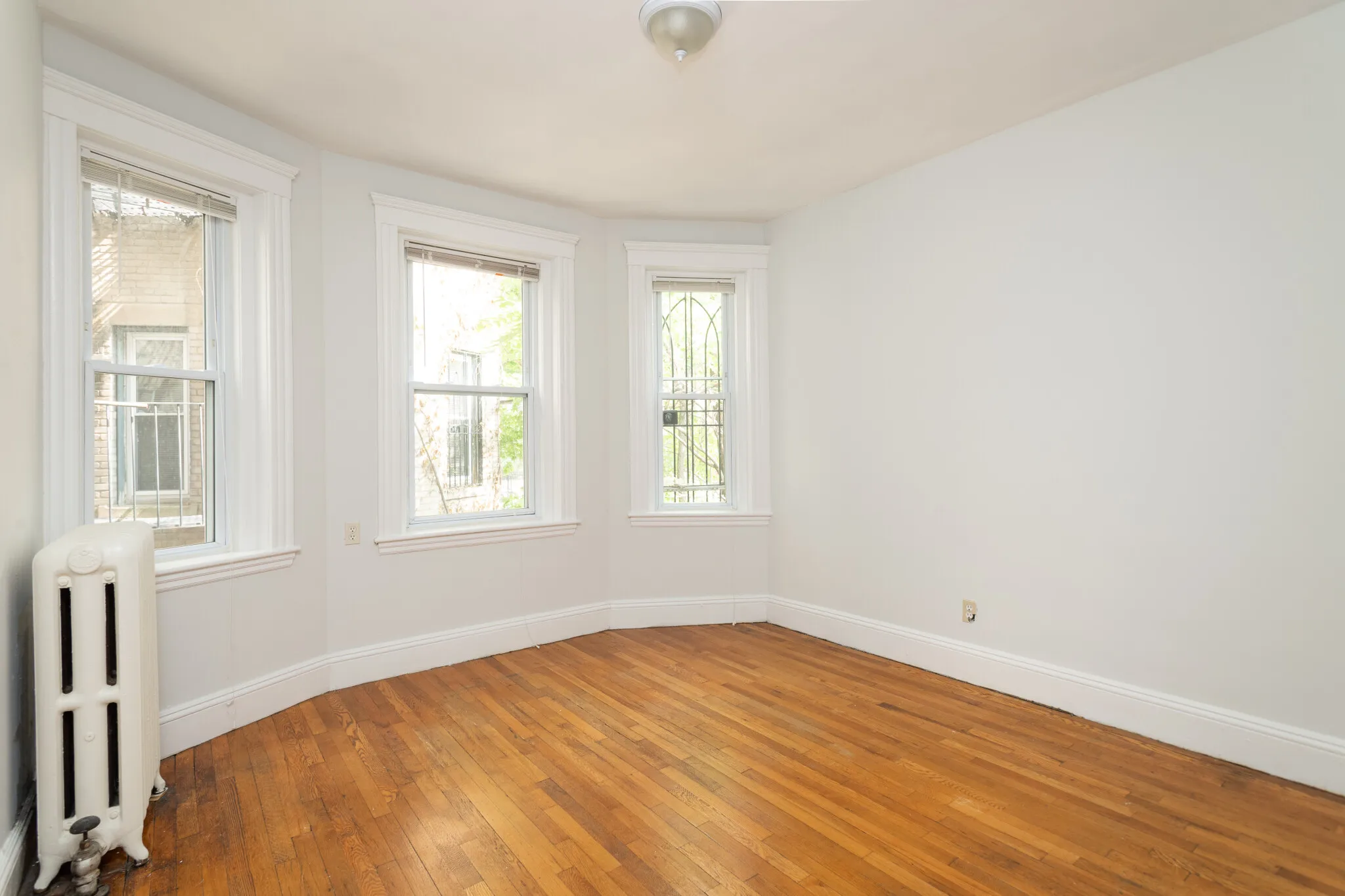 Studio bed, 1 bath apartment for rent at 49 Worthington St Unit 18, Mission Hill — photo 1 of 6