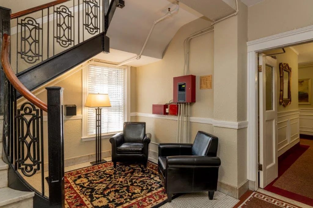 2 bed, 1 bath apartment for rent at 49 Worthington St Unit 2, Mission Hill — photo 8 of 10