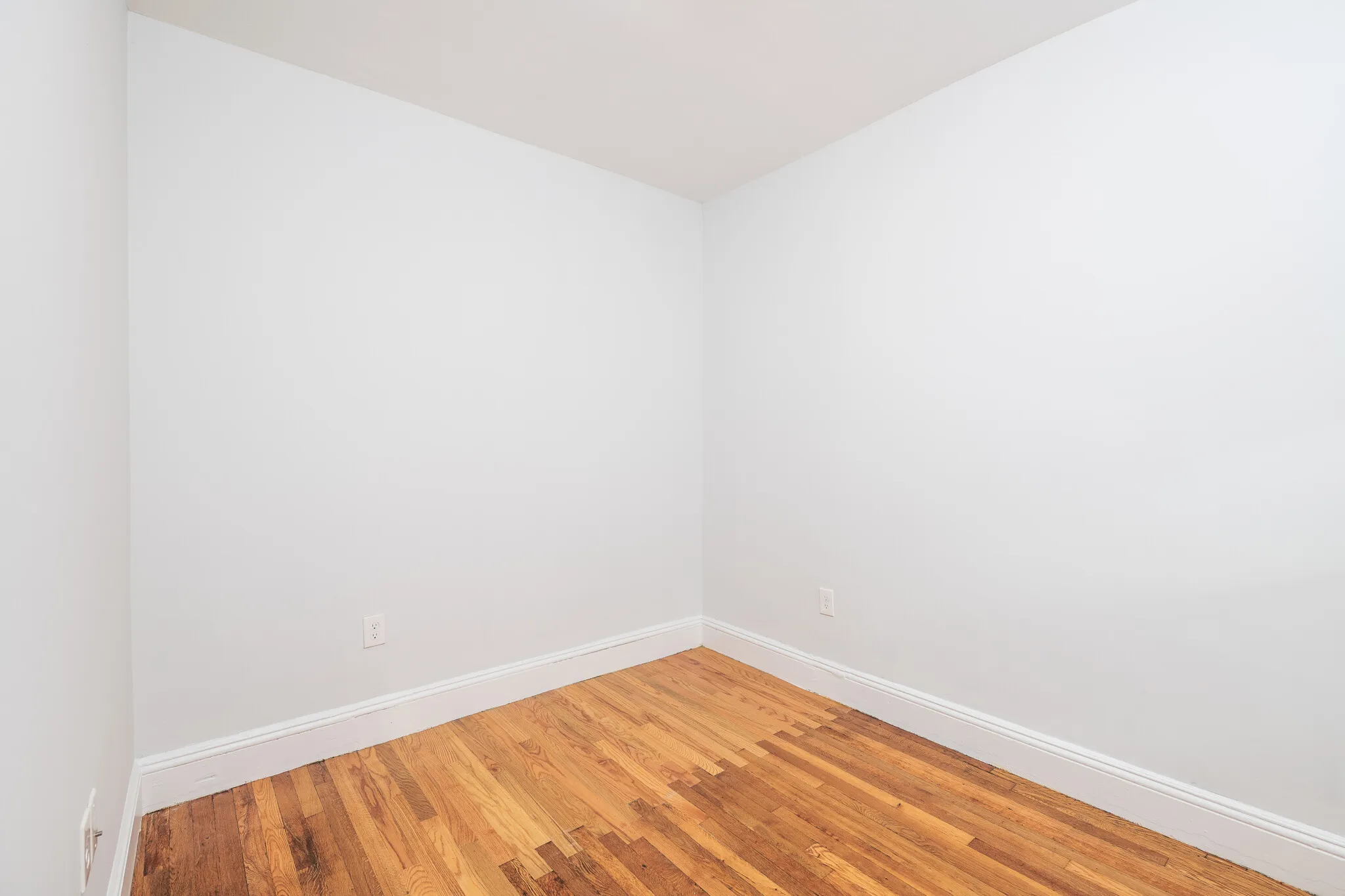 2 bed, 1 bath apartment for rent at 49 Worthington St Unit 2, Mission Hill — photo 3 of 10