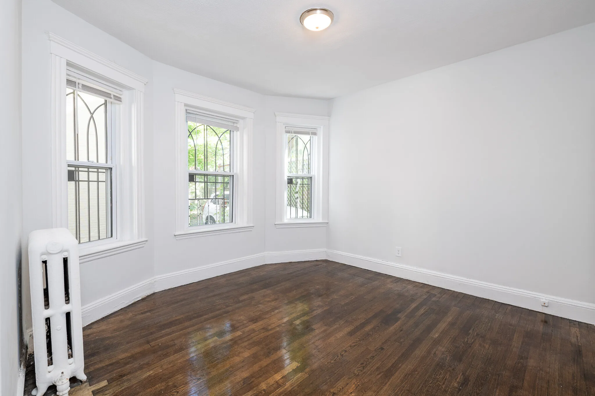 Studio bed, 1 bath apartment for rent at 49 Worthington St Unit 3, Mission Hill — photo 1 of 9
