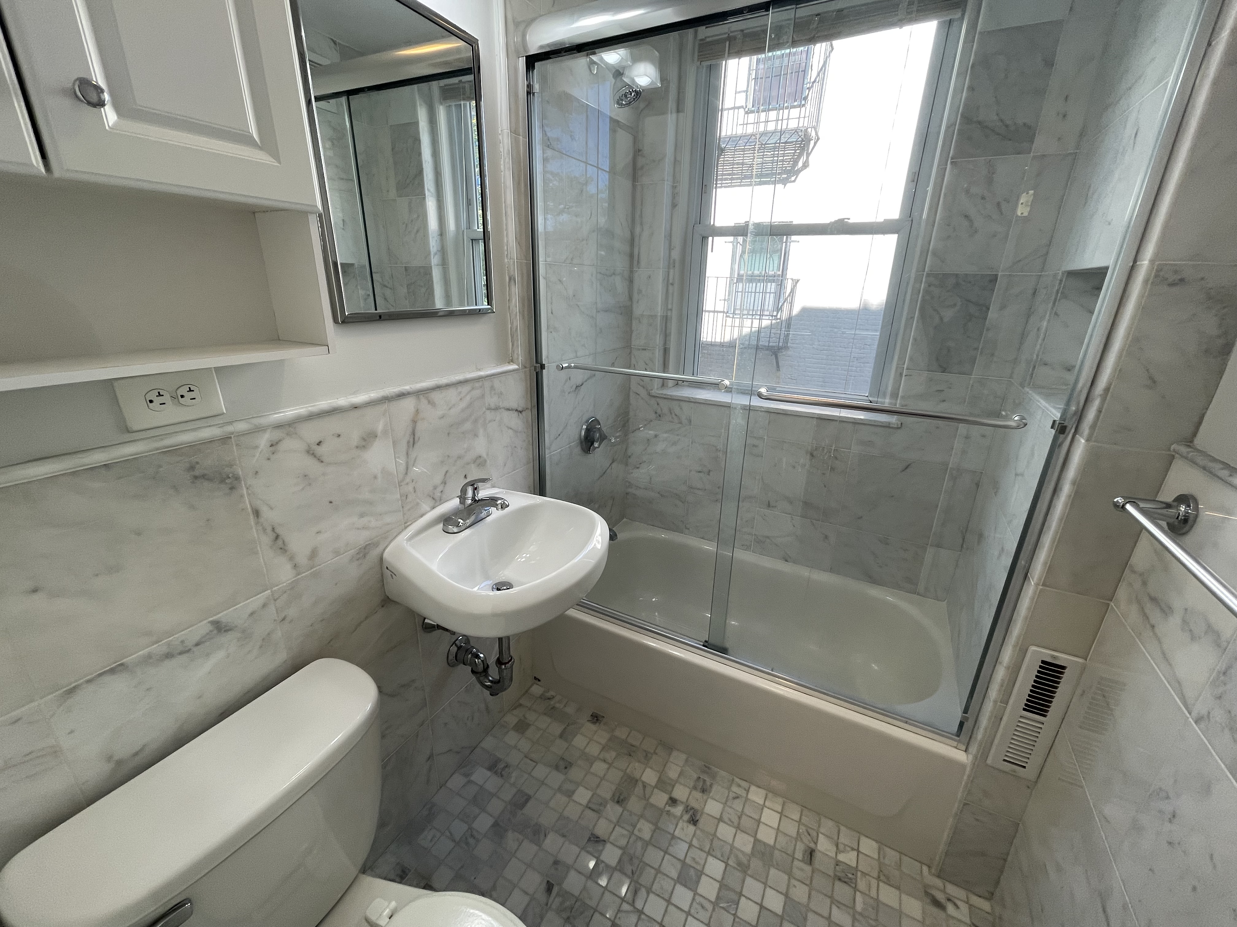 Studio bed, 1 bath apartment for rent at 49 Worthington St Unit 34-CF, Mission Hill — photo 9 of 10