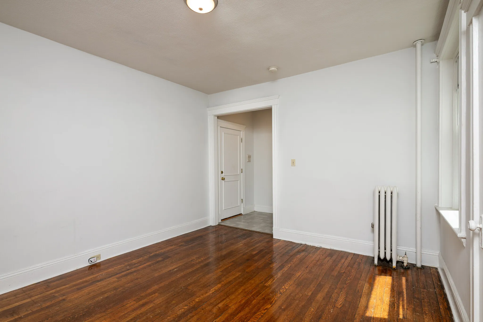 Studio bed, 1 bath apartment for rent at 49 Worthington St Unit 5, Mission Hill — photo 3 of 10
