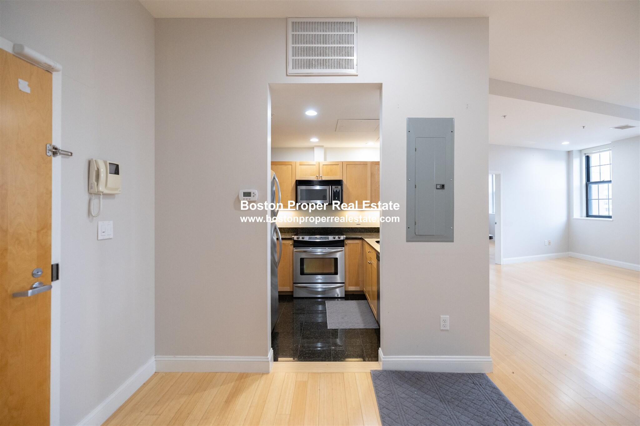 1 bed, 1 bath apartment for rent at 490 Harrison Ave Unit 301, South End — photo 11 of 18
