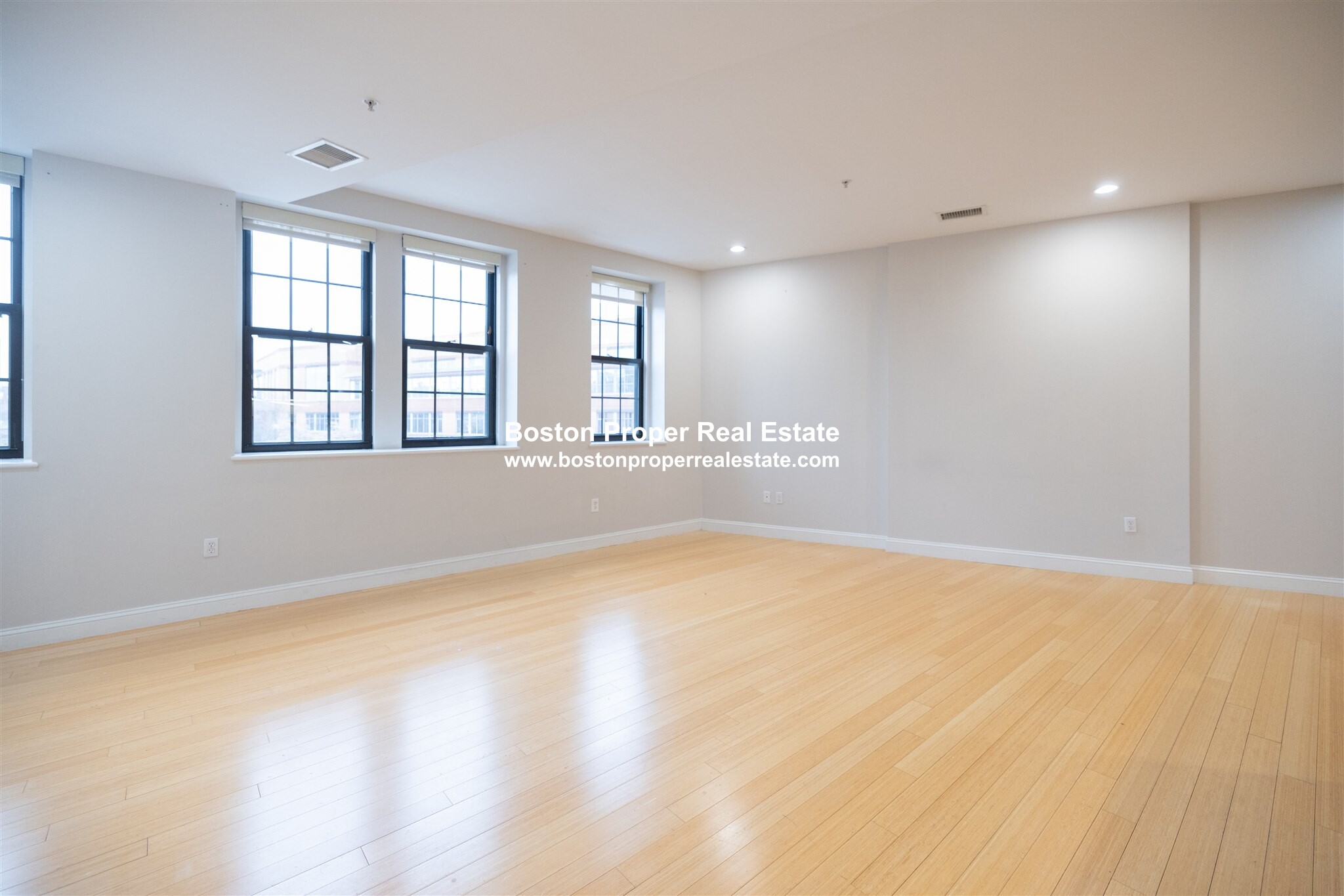 1 bed, 1 bath apartment for rent at 490 Harrison Ave Unit 301, South End — photo 13 of 18