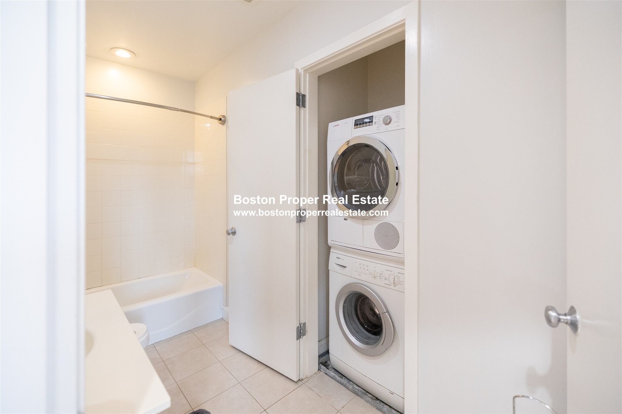 1 bed, 1 bath apartment for rent at 490 Harrison Ave Unit 301, South End — photo 4 of 18