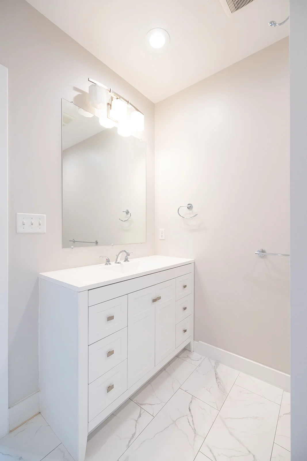 2 bed, 2 bath apartment for rent at 490 Harrison Ave Unit 503, South End — photo 36 of 50