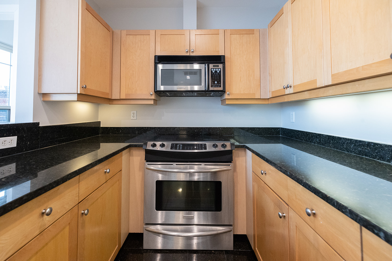 2 bed, 2 bath apartment for rent at 490 Harrison Ave Unit 5O3, South End — photo 27 of 32