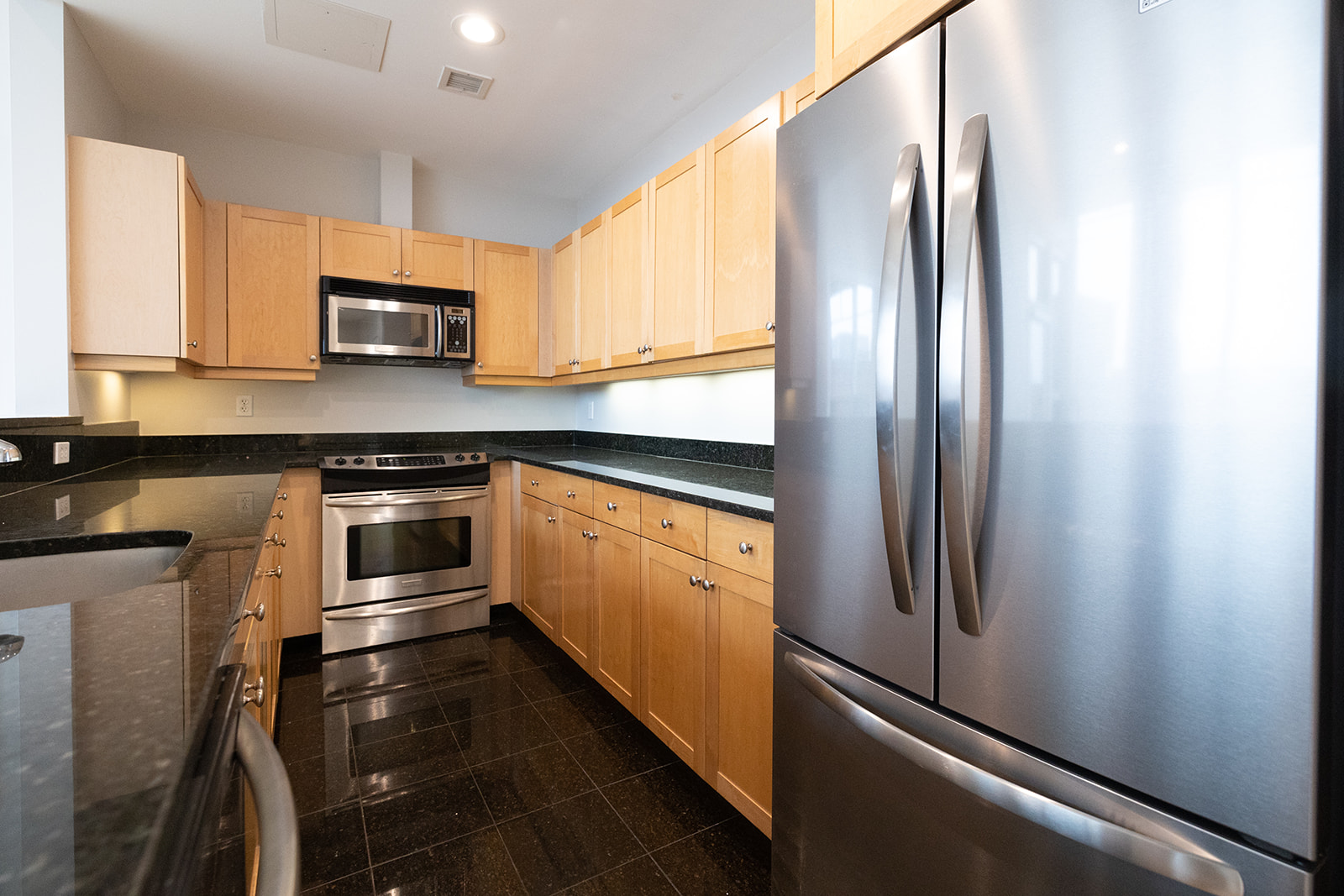 2 bed, 2 bath apartment for rent at 490 Harrison Ave Unit 5O3, South End — photo 25 of 32