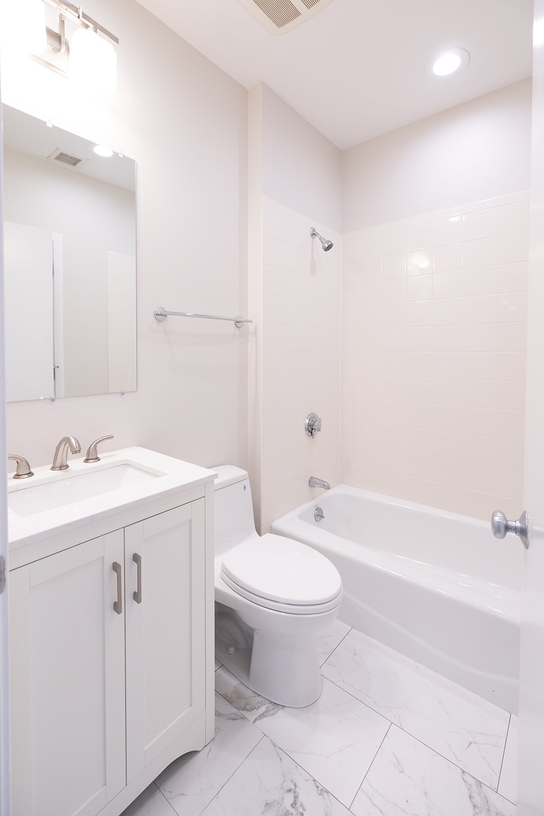 2 bed, 2 bath apartment for rent at 490 Harrison Ave Unit 5O3, South End — photo 18 of 32