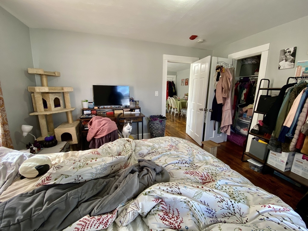 2 bed, 1 bath apartment for rent at 4907 Washington St Unit 1R, West Roxbury — photo 7 of 17