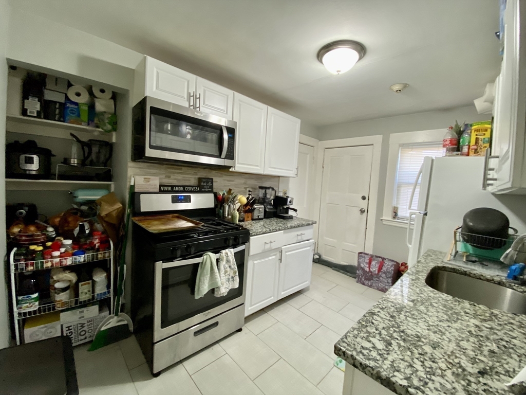 2 bed, 1 bath apartment for rent at 4907 Washington St Unit 1R, West Roxbury — photo 11 of 17