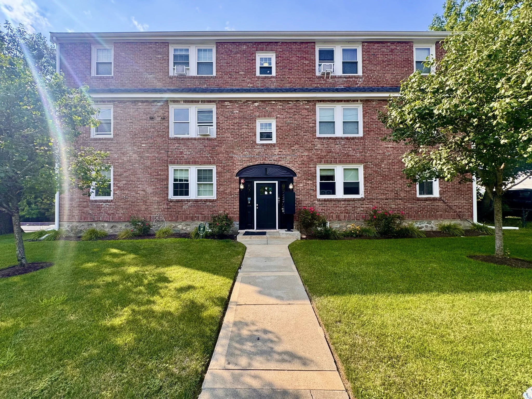 2 bed, 1 bath apartment for rent at 4907 Washington St Unit 1R, West Roxbury — photo 11 of 11