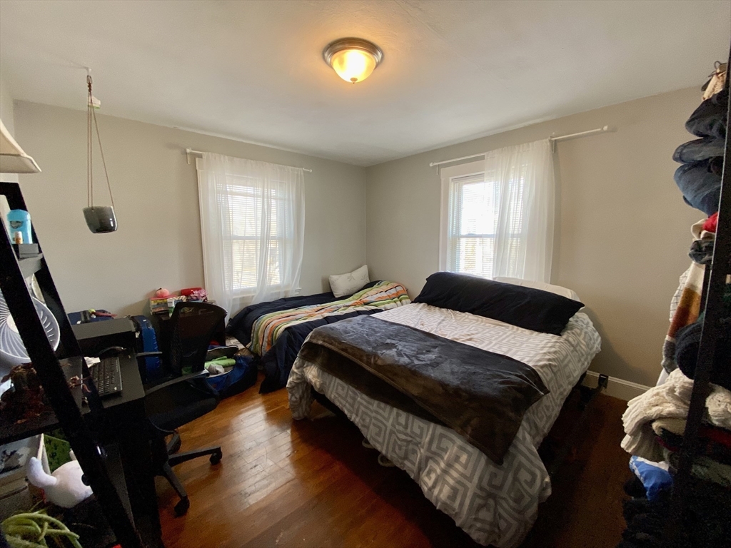 2 bed, 1 bath apartment for rent at 4907 Washington St Unit 1R, West Roxbury — photo 9 of 17