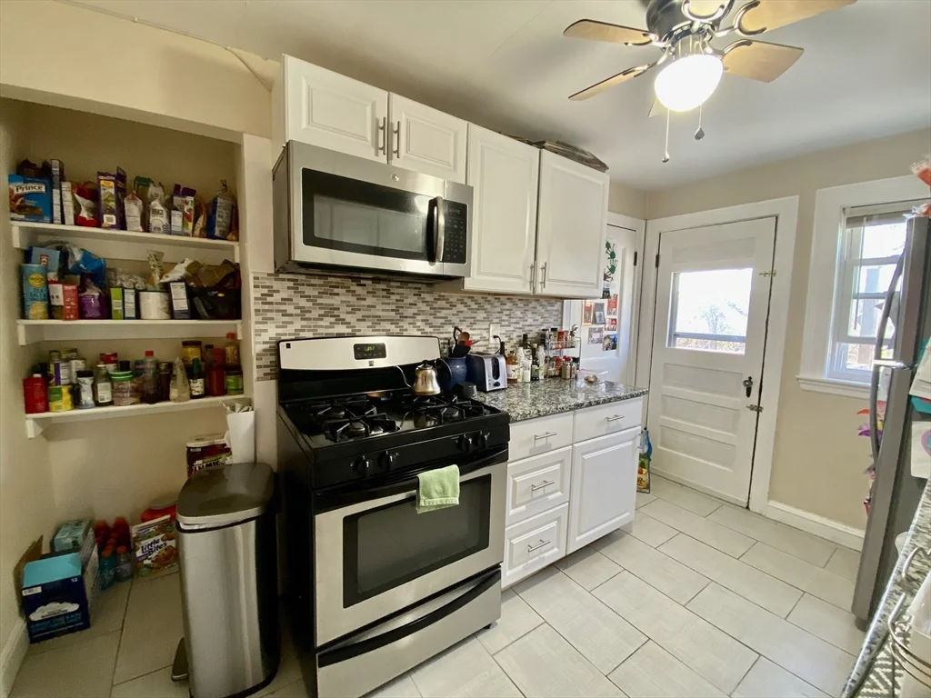 2 bed, 1 bath apartment for rent at 4907 Washington St Unit 3R, West Roxbury — photo 11 of 18