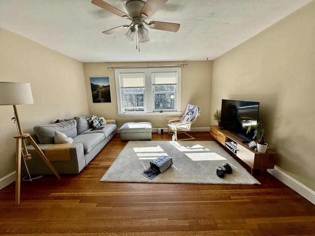 2 bed, 1 bath apartment for rent at 4907 Washington St Unit 3R, West Roxbury — photo 1 of 18