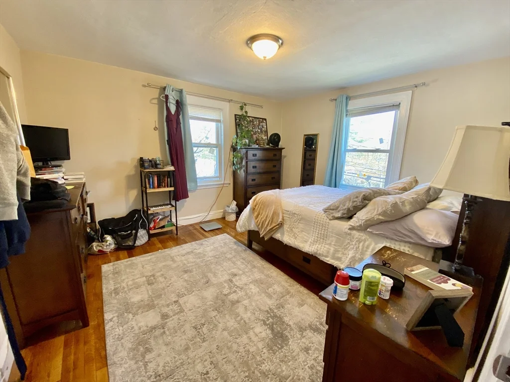 2 bed, 1 bath apartment for rent at 4907 Washington St Unit 3R, West Roxbury — photo 7 of 18