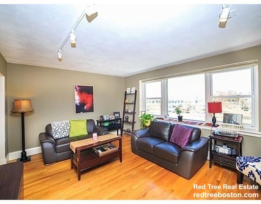 2 bed, 1 bath apartment for rent at 491 Arborway Unit 23, Jamaica Plain — photo 2 of 8