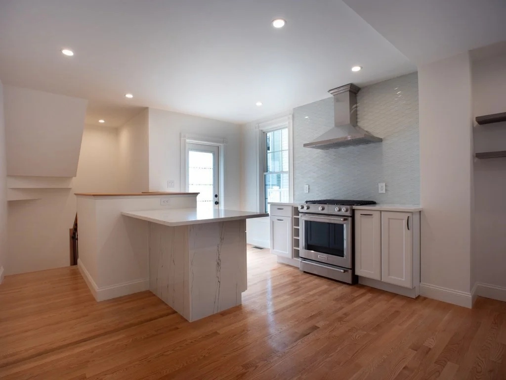 4 bed, 2 bath apartment for rent at 491 East 6th St Unit 1, South Boston — photo 2 of 21