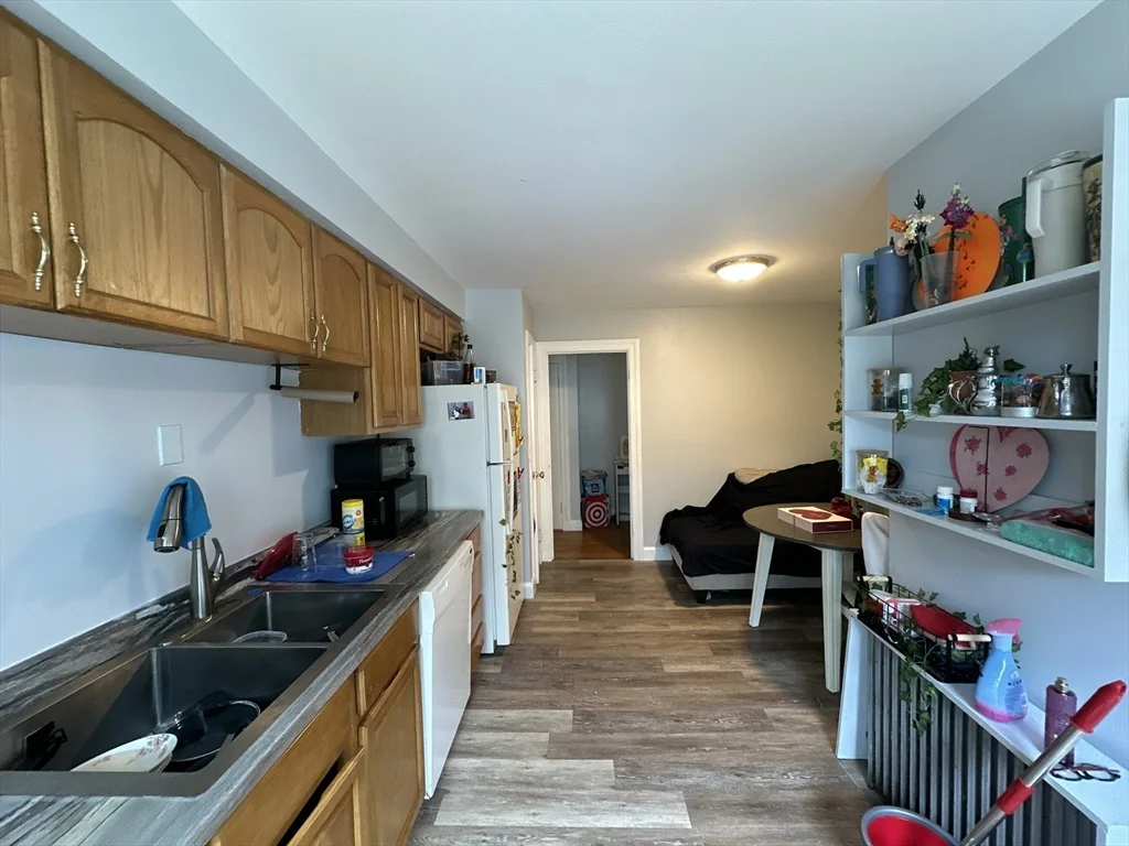 1 bed, 1 bath apartment for rent at 491 Lynn St Unit 1, Malden — photo 7 of 18