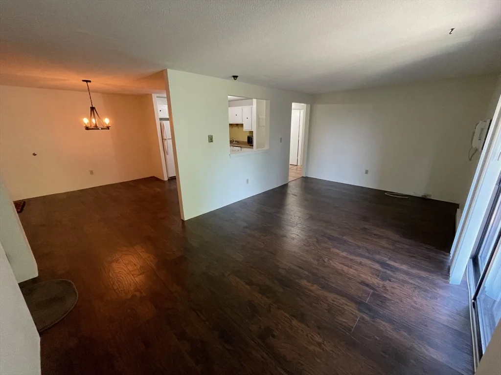 2 bed, 1 bath apartment for rent at 491 W Central St Unit B11, Franklin — photo 3 of 16