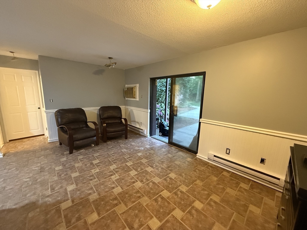1 bed, 1 bath apartment for rent at 491 W Central St Unit C3, Franklin — photo 3 of 9